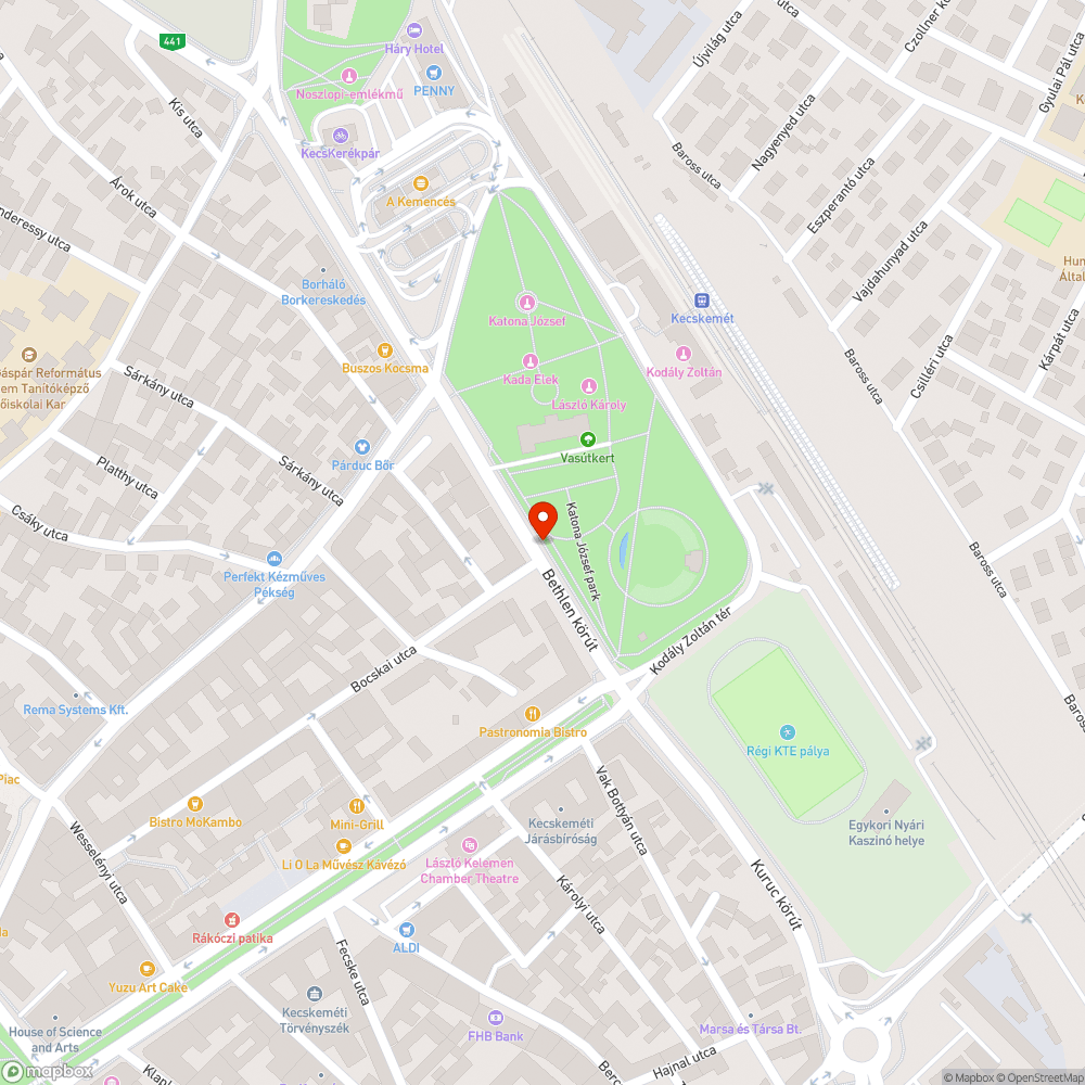 Nagy kátyú a Bethlen körúton bejelentés helye