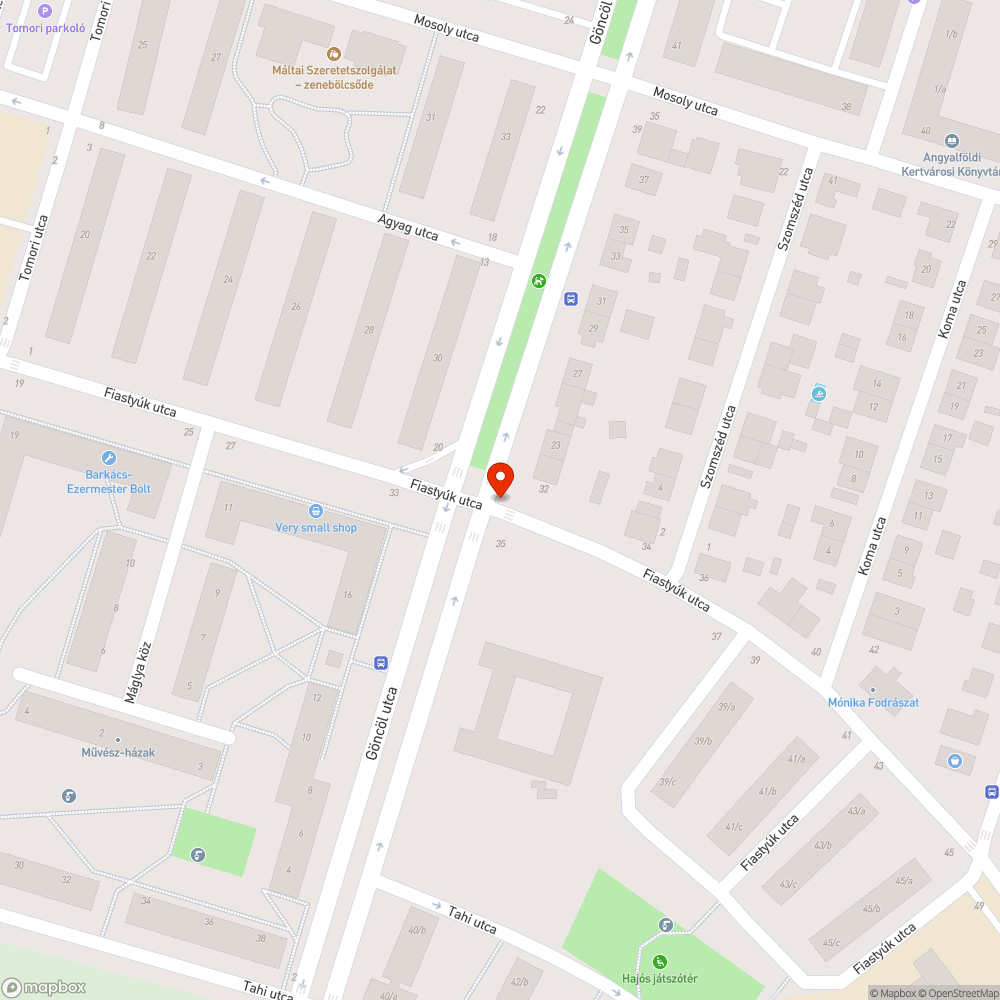 Kátyú a Fiastyúk utcában a Göncöl utcai saroknál bejelentés helye
