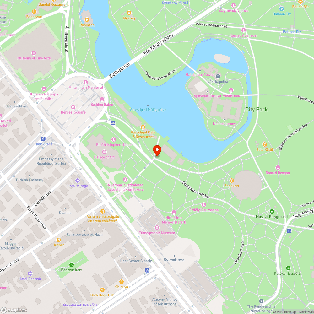 Illegális behajtás, ligeti fa tövében parkolás bejelentés helye