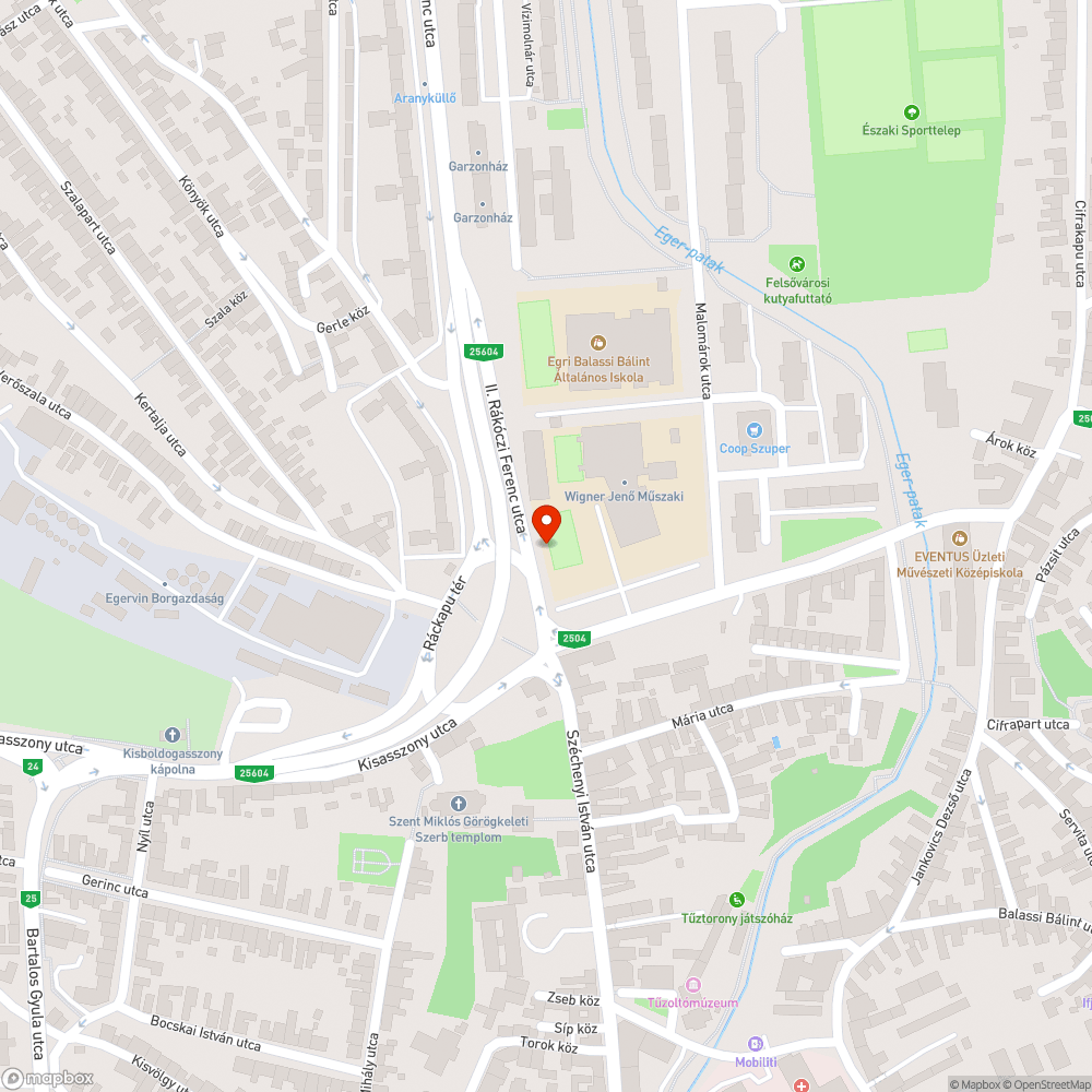 Parkoló előtt kialakított zöldterület beültetésének elmulasztása bejelentés helye