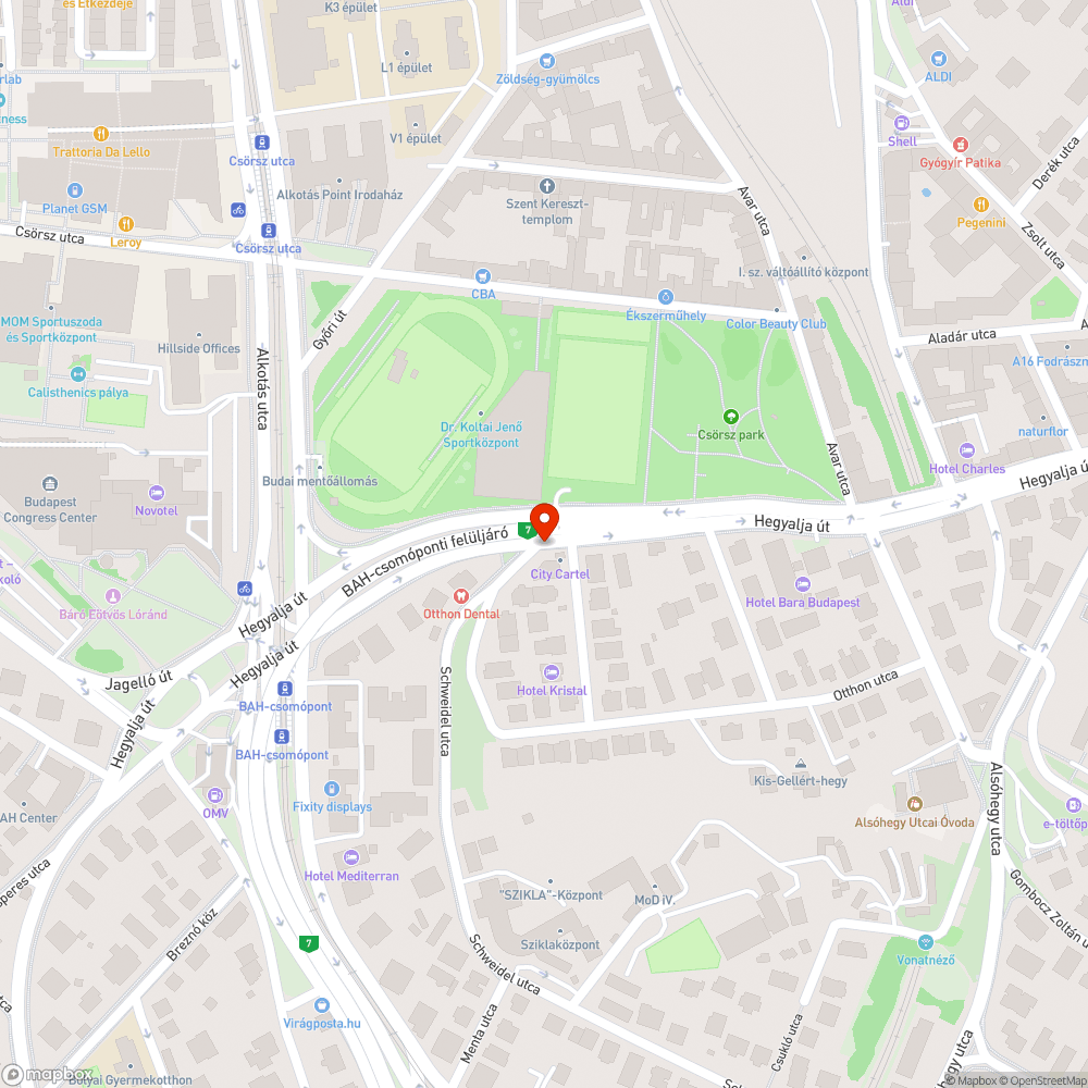 Sérült közműfedlap a Hegyalja út - Otthon utcánál bejelentés helye