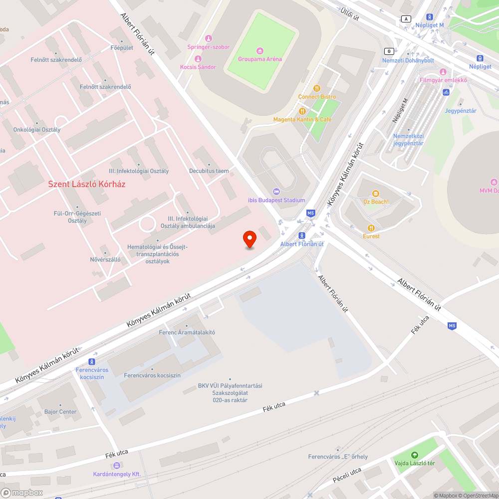 Homok a járdán, buszmegállóban bejelentés helye