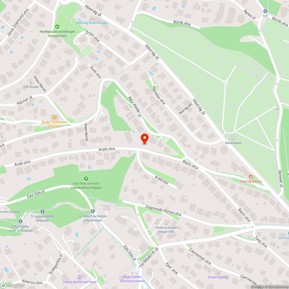 Egy terjedelmes, tengelytörős kátyú az úttest közepén. bejelentés helye