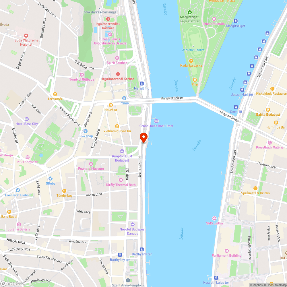 Meghibásodott öntözőrendszer a Bem rakparton bejelentés helye