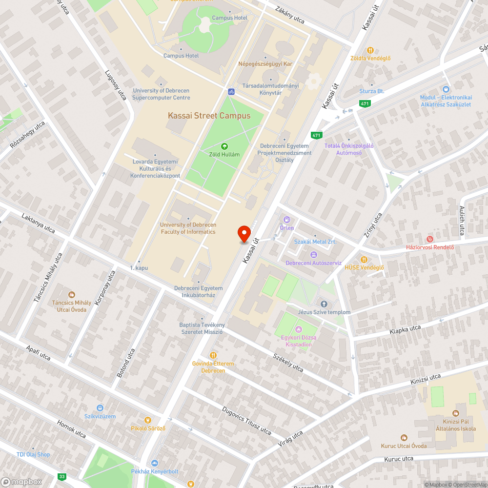 Az elektromos autók parkolójában áll a víz bejelentés helye