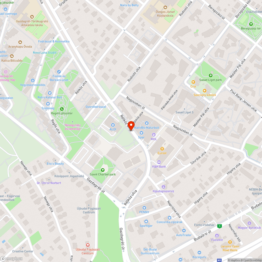 Nagyszeben tér - buszmegálló bejelentés helye