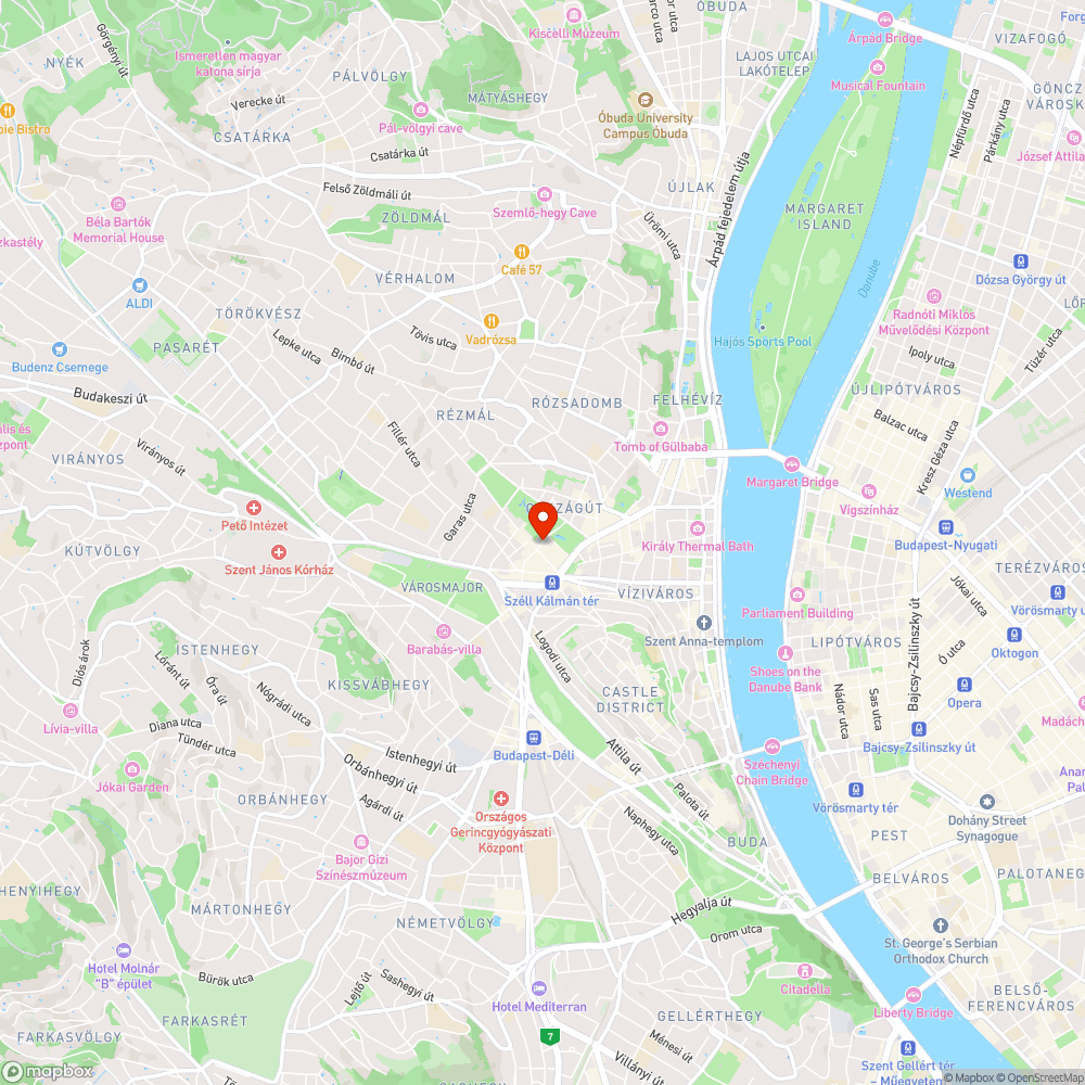 Nem lehet leülni a Fény utcában a járdán? bejelentés helye