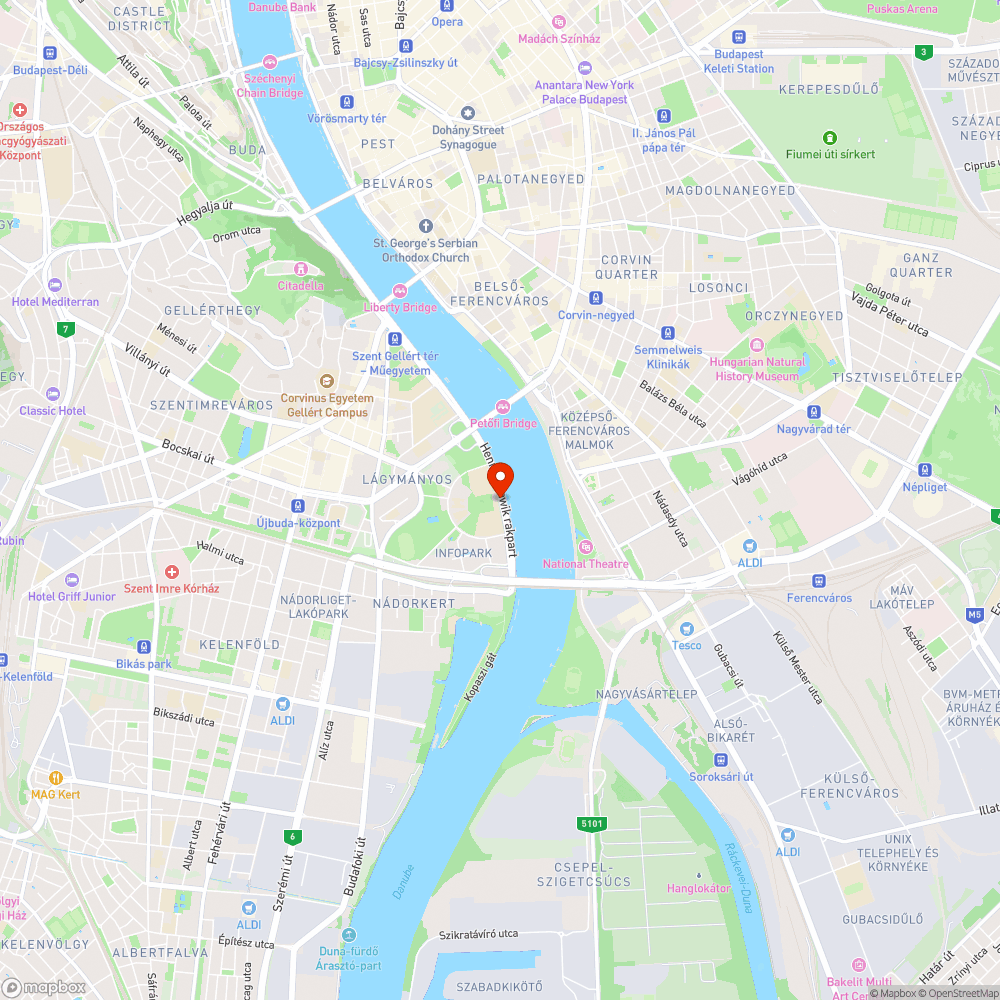 Balesetveszély a kerékpárúton - "elrejtett" buszmegálló bejelentés helye