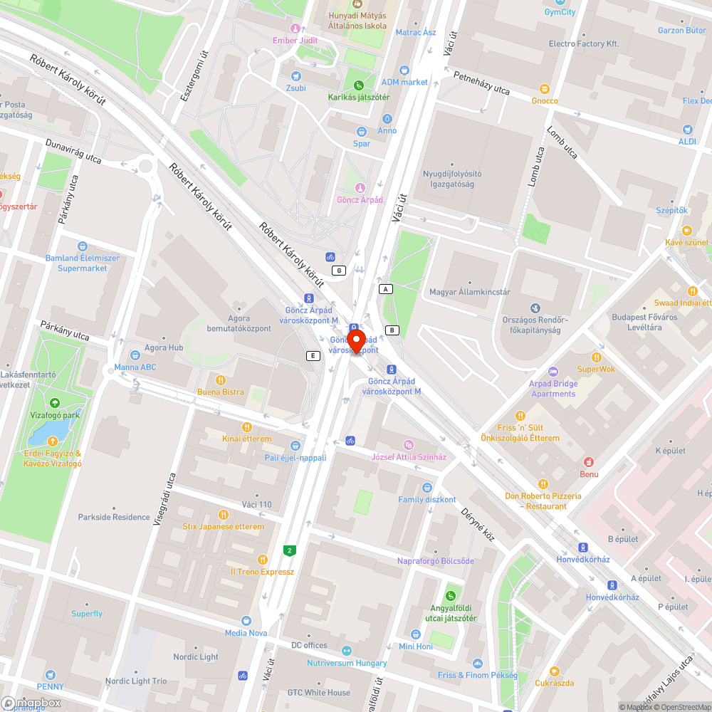 Kátyú az Árpád hídra kanyarodó sávban bejelentés helye