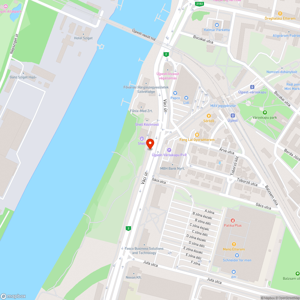 Hónapok óta járdán parkoló autó bejelentés helye