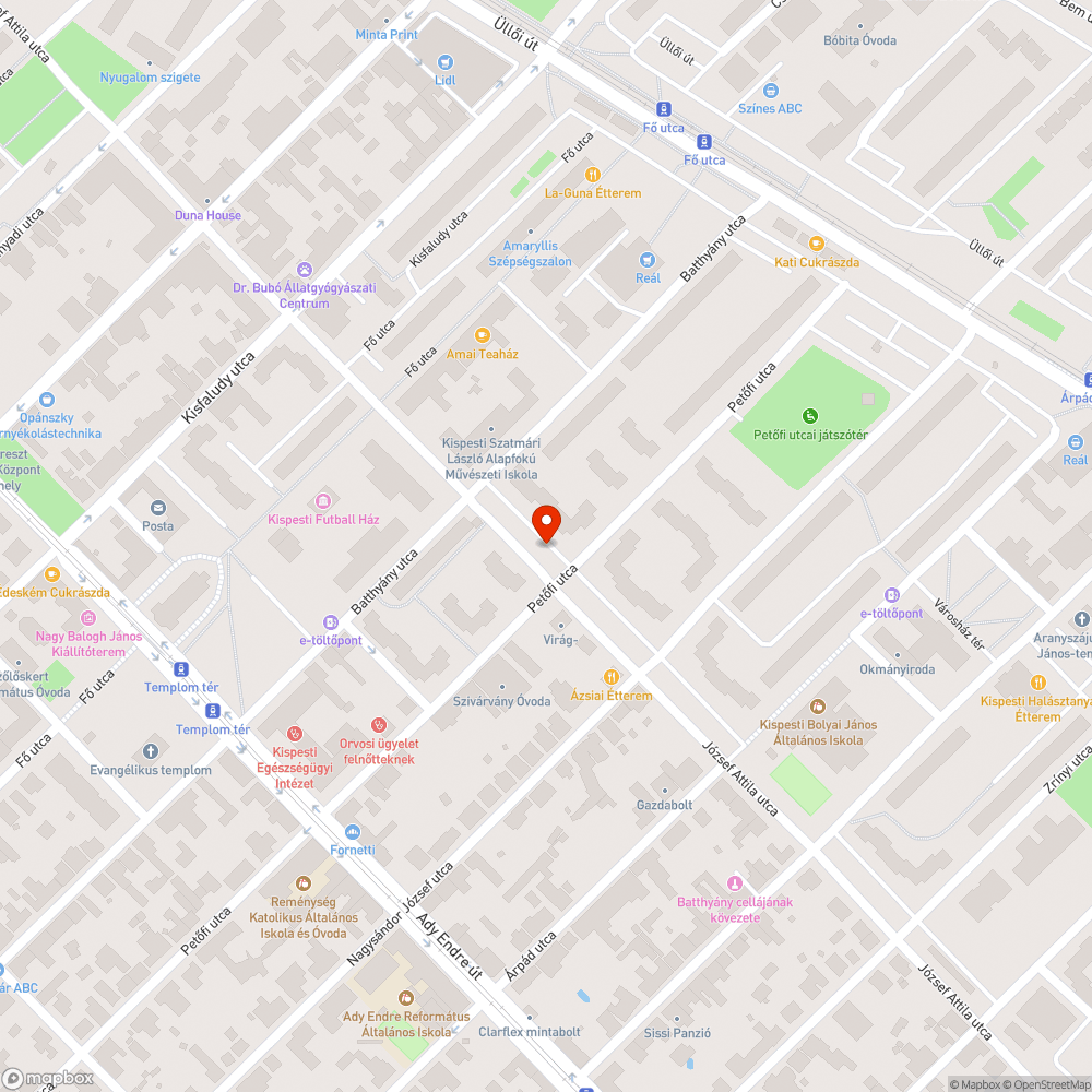 Zöldterületen hetek óta nem mozduló autó bejelentés helye