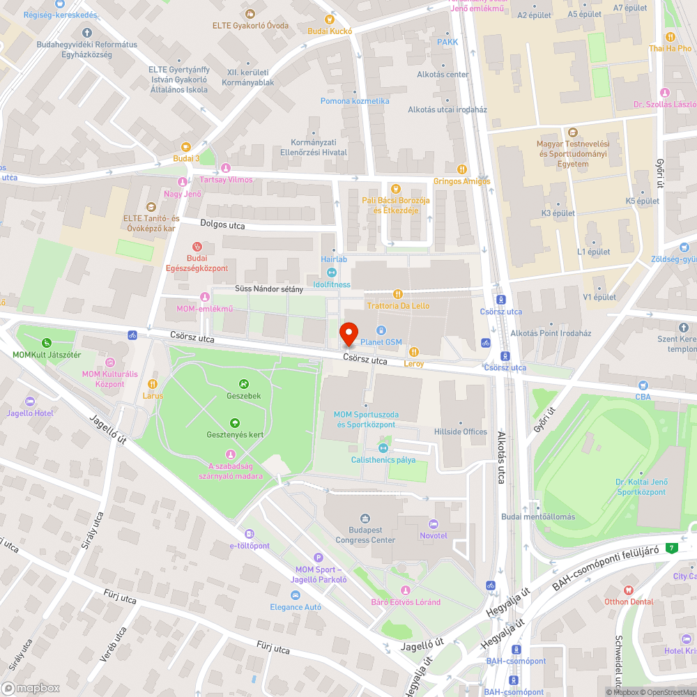 Hiányzó kiskő és botlásveszélyes csatornafedlap a Csörsz utca - Lisszabon sétánynál bejelentés helye