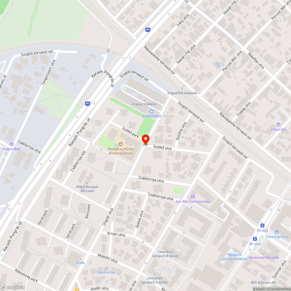 Leromlott állpotú aszfalt, benötte a gaz bejelentés helye