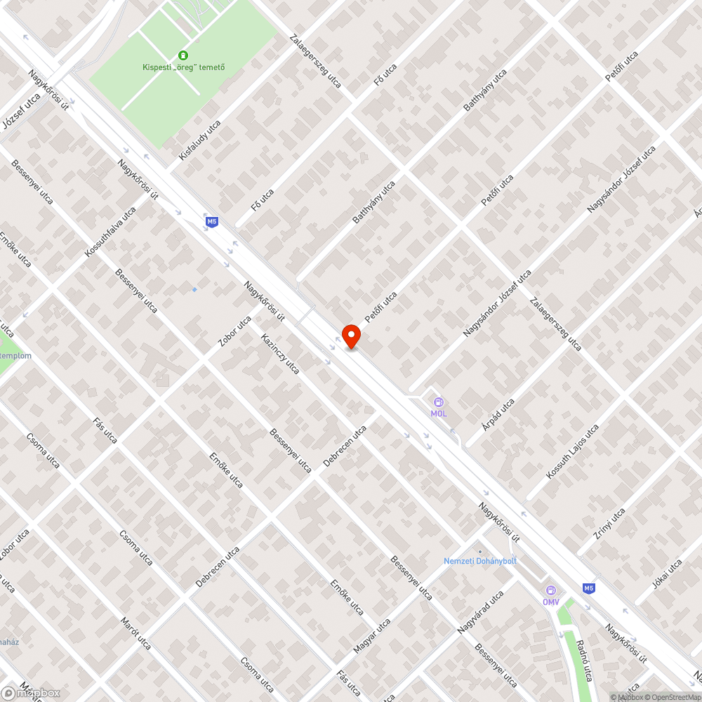 55ös buszmegállójában lévő szemétkupac. Batthyányi utca, Debrecen utca bejelentés helye