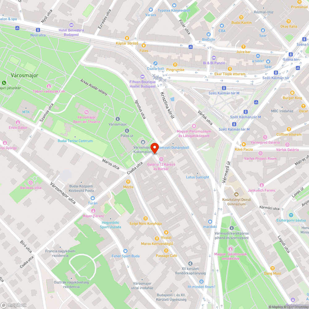 Kidöntött poller fa tövébe dobva a Csaba utcánál bejelentés helye