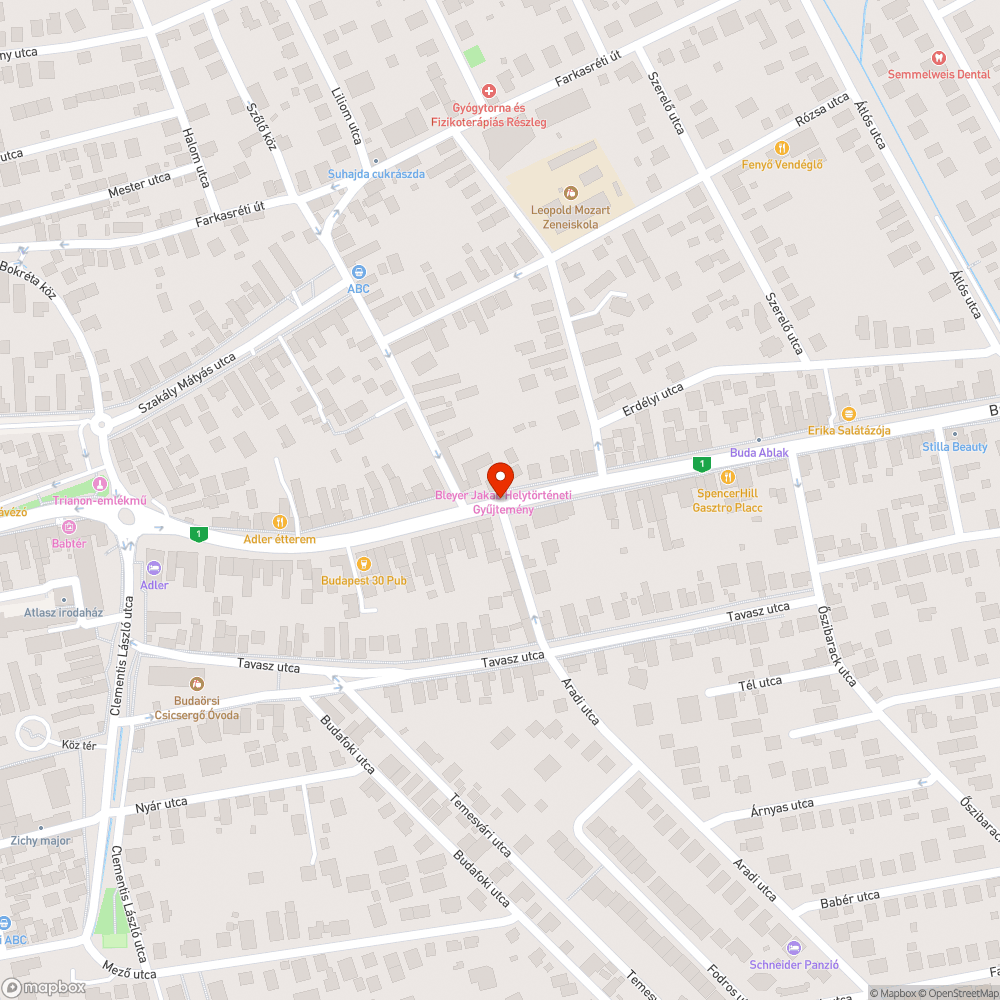 Kátyú a járdán, közmű fektetés utáni javításnál bejelentés helye