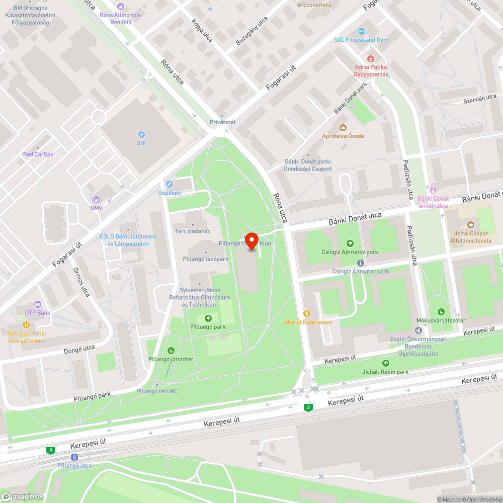 A fűre parkolnak a Pillangó Tenisz Klub látogatói (Pillangó park) bejelentés helye