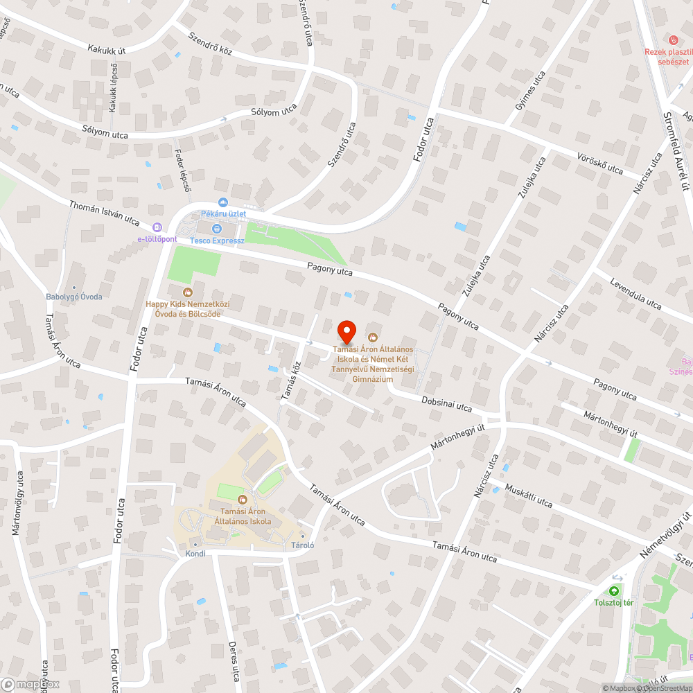 Beszakadt úttest közvetlen a járda mellett bejelentés helye