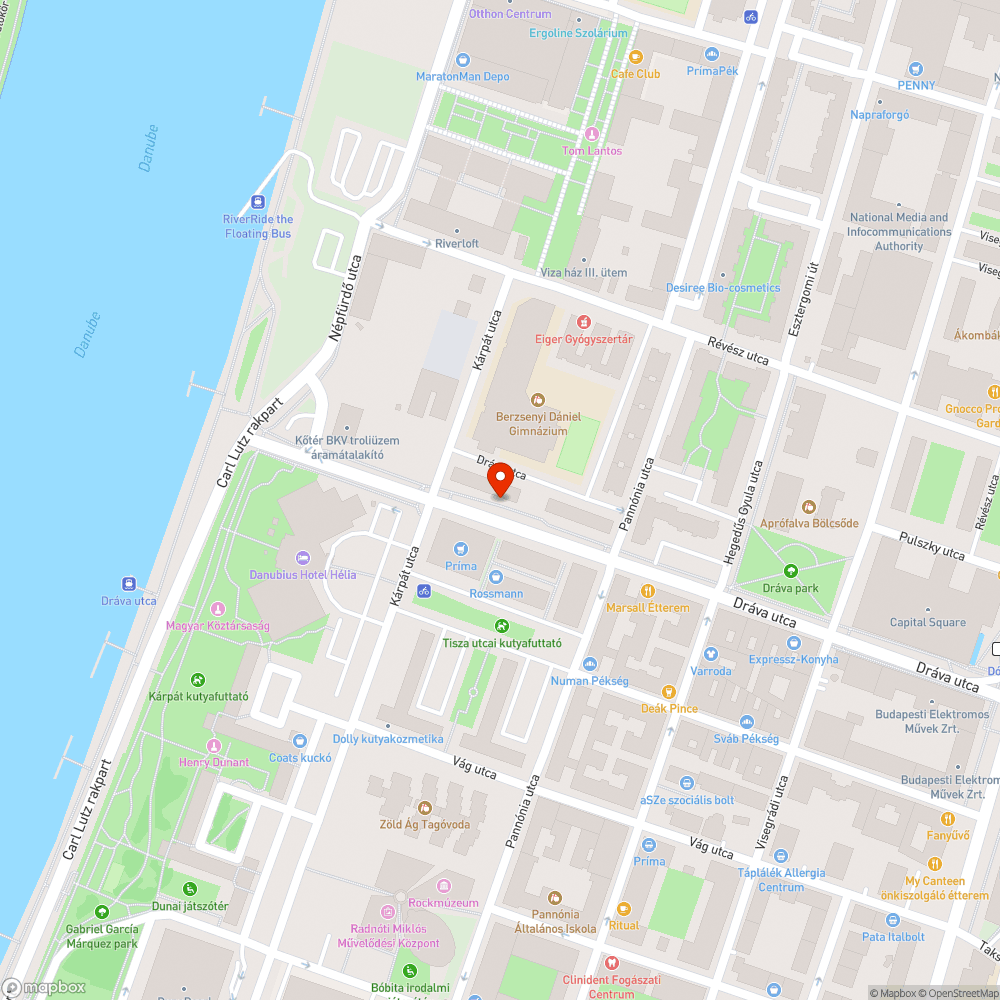 A zebrát jelző táblát faágak takarják el. bejelentés helye