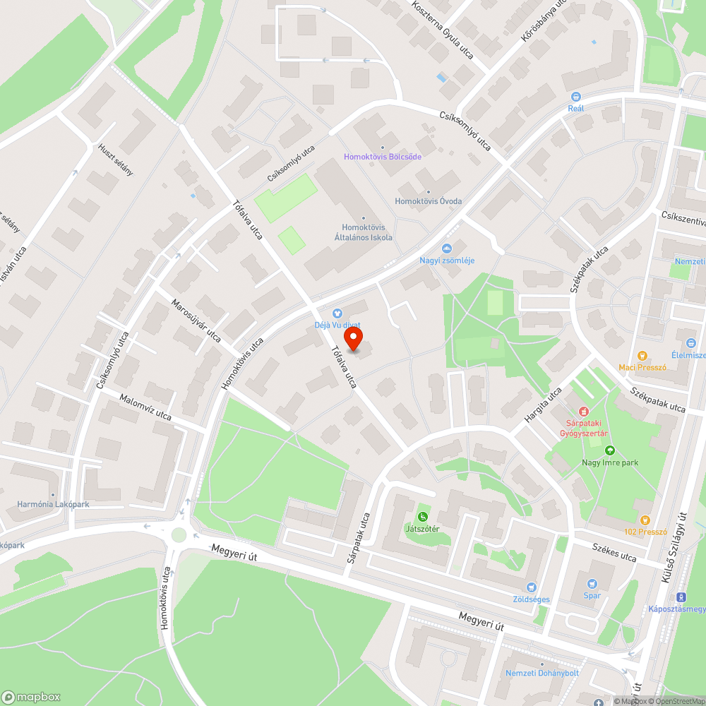 Totálkáros autóroncs a közparkolóban bejelentés helye