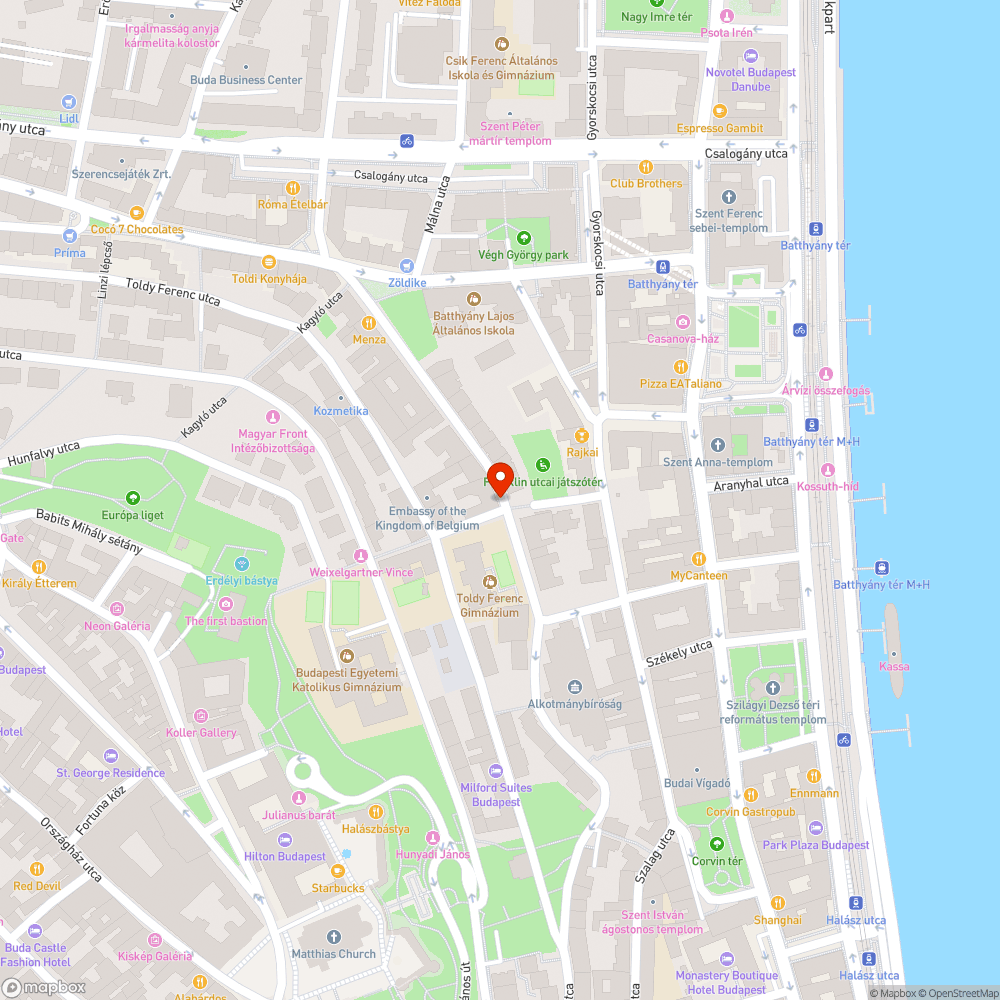 I. Franklin utca - Donáti utca sarkán járdahiba bejelentés helye