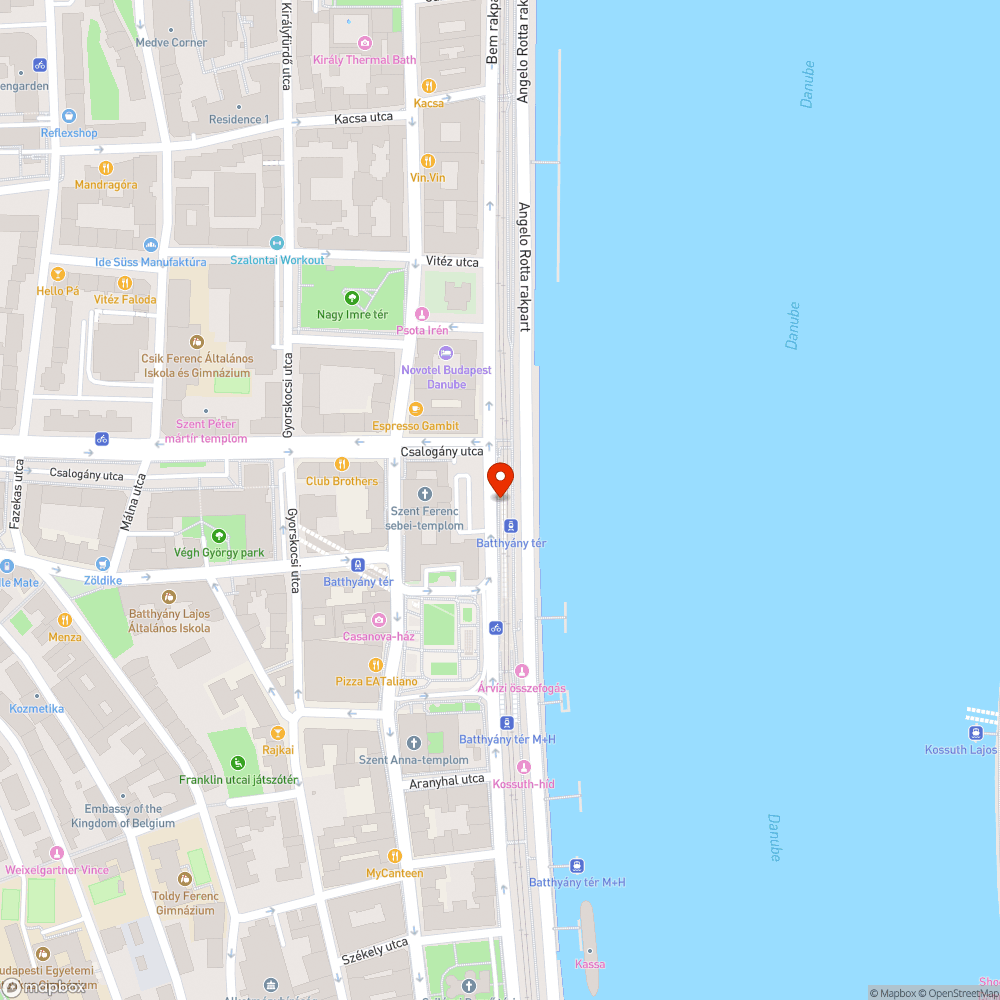 Üvegszilánkok a kerékpárúton Batthyány térnél bejelentés helye