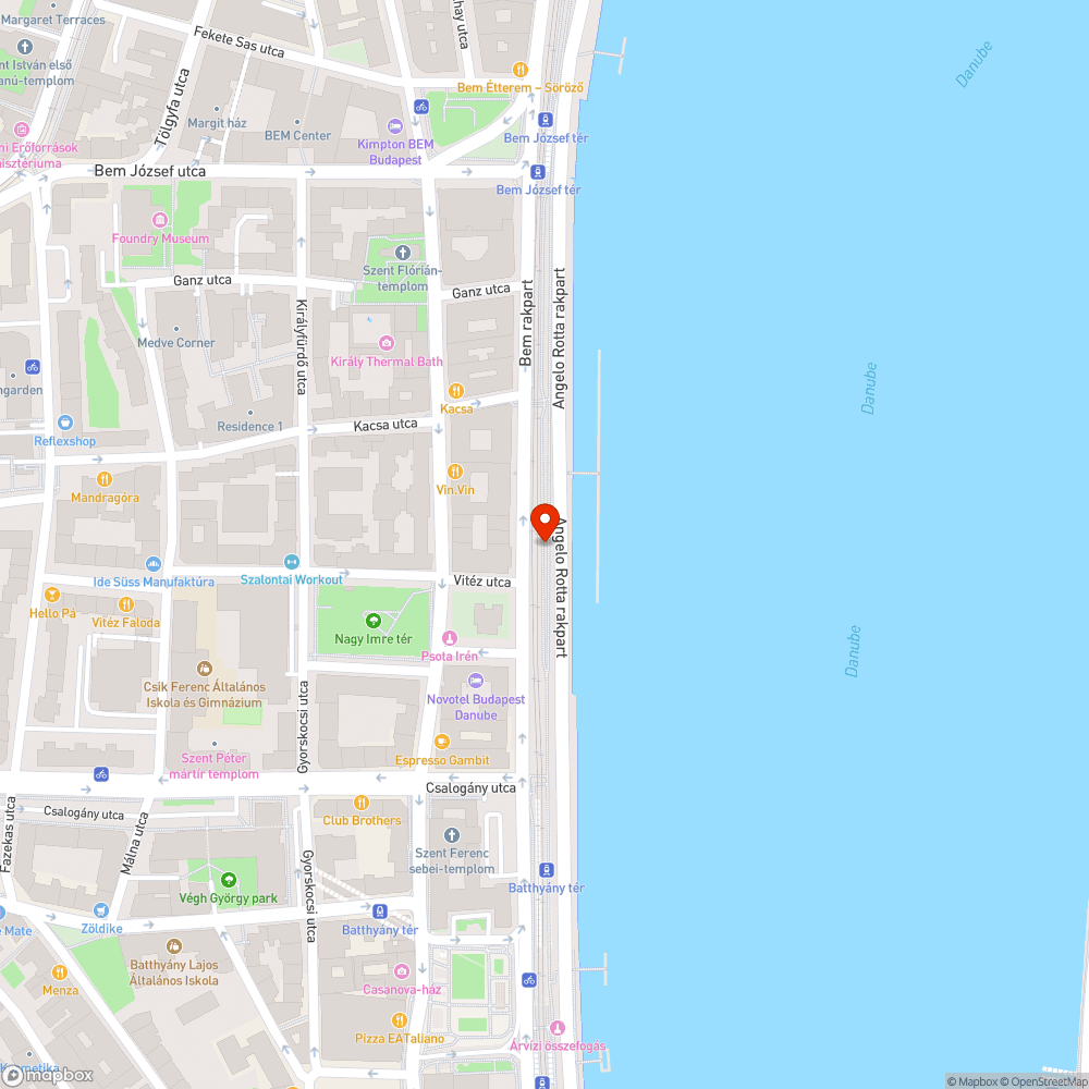 Csatornafedőkön megálló víz a kerékpárúton bejelentés helye