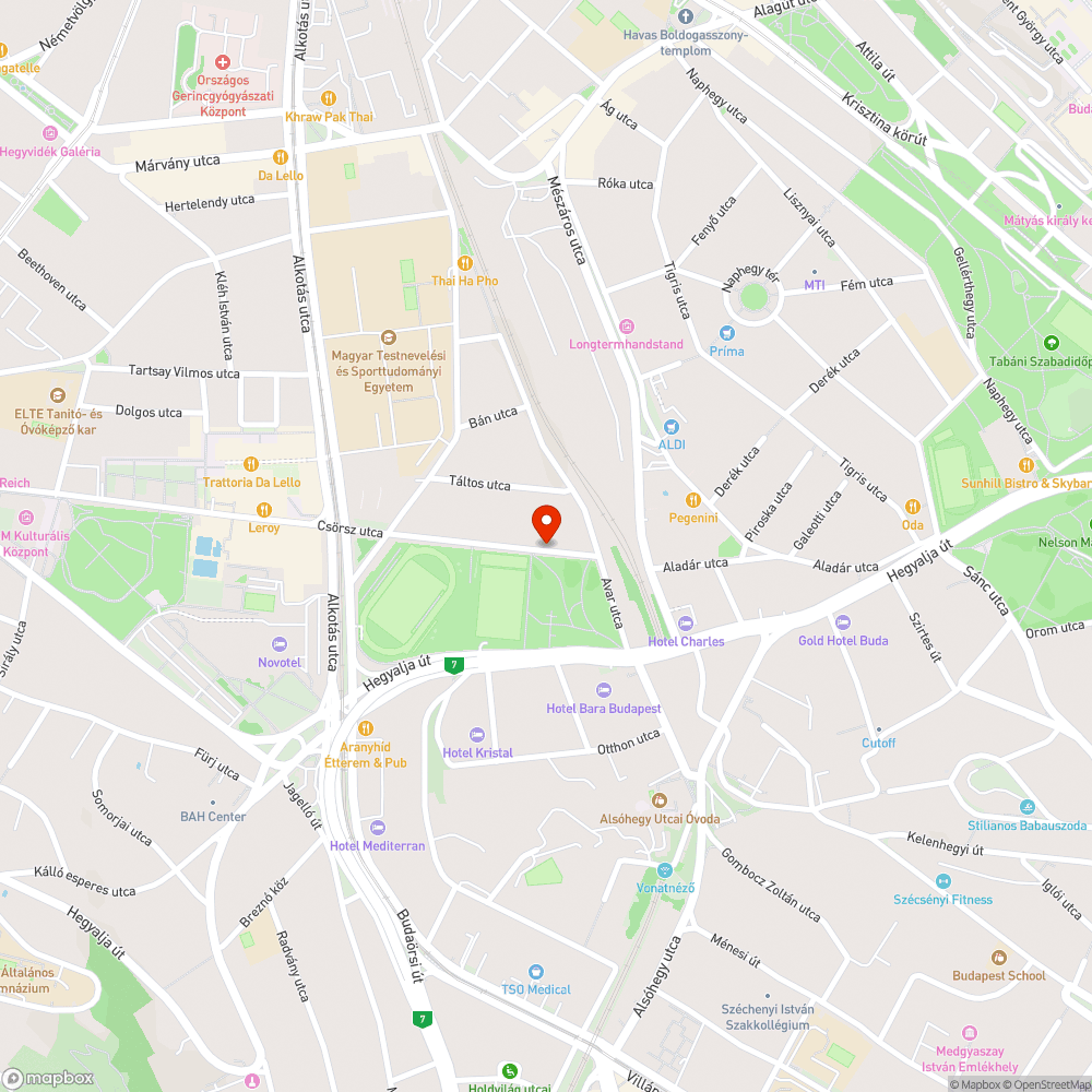 Kikopott fedlap a Csörsz utca 5 előtt bejelentés helye