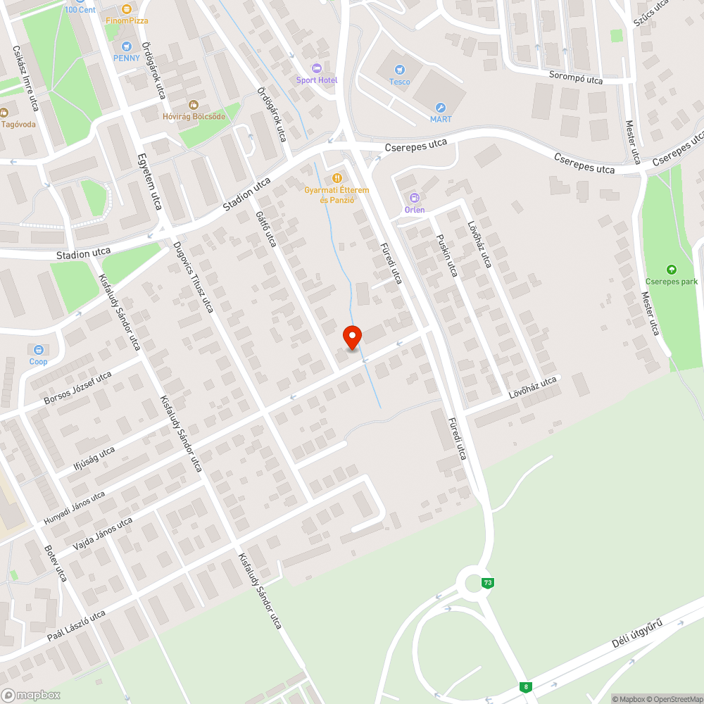 Autóroncs a Hunyadi utcában a Gátfő utca kereszteződésénél bejelentés helye