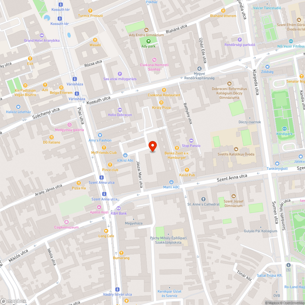 megdőlt villanyoszlop a parkban - a játszótér mellett bejelentés helye