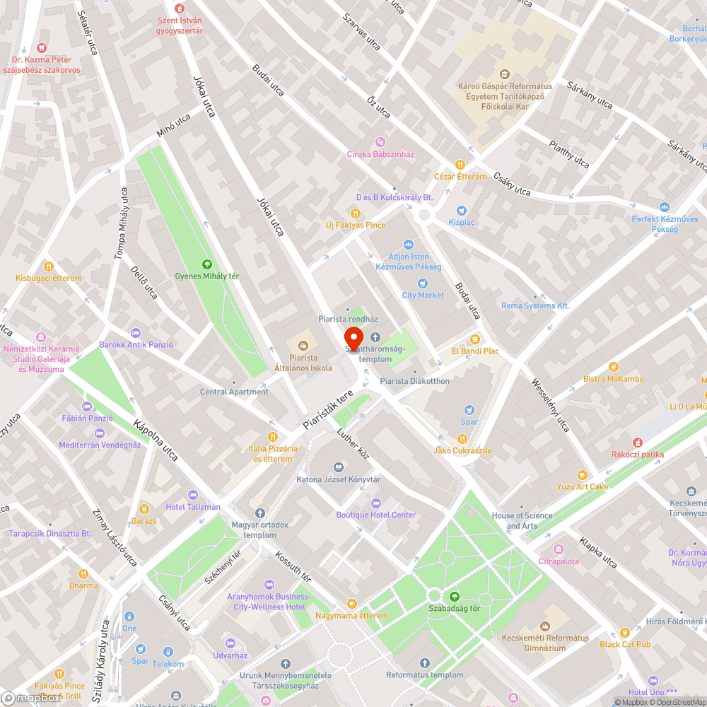 Megsüllyedt közműakna és kátyú a Piarista templomnál bejelentés helye