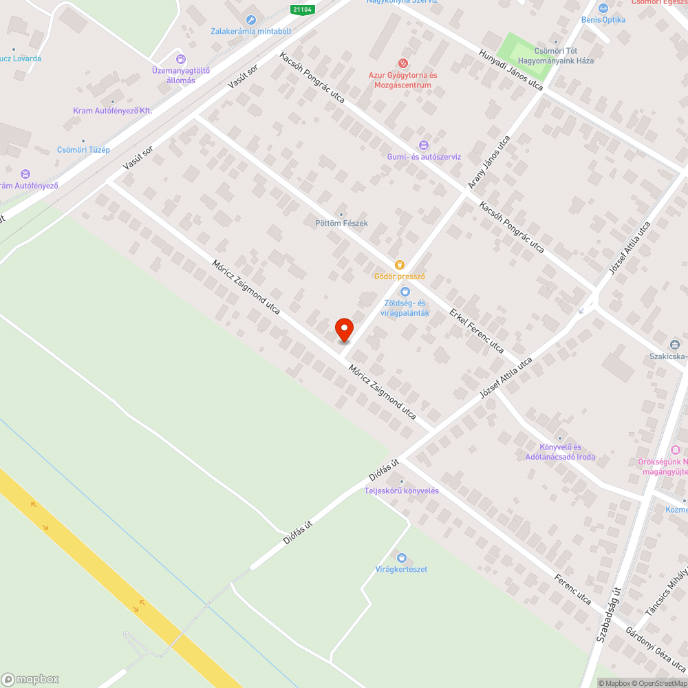 Balesetveszélyes aszfaltlyuk egy esővíz elvezetőnel bejelentés helye