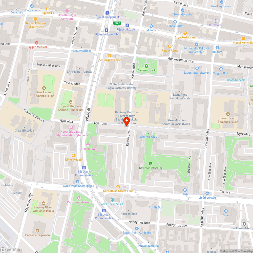 Hónapok óta mozdulatlanul álló autó bejelentés helye