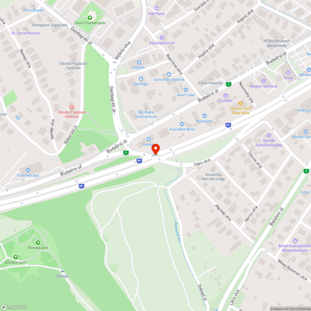 Borzasztó állapotú út a Nagyszeben tér - Sasadi úti buszmegállók közötti szakaszon bejelentés helye