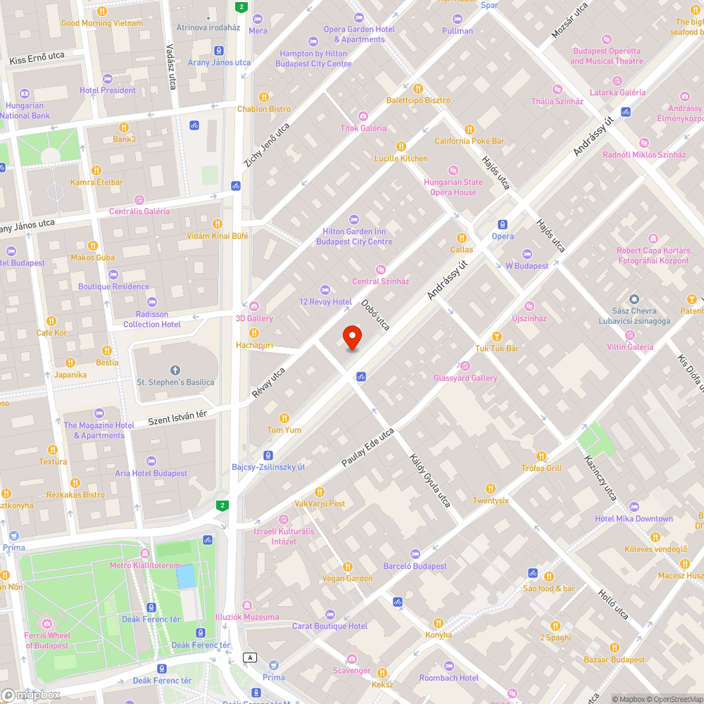 Matricákkal teleragasztgatott jelzőtábla bejelentés helye