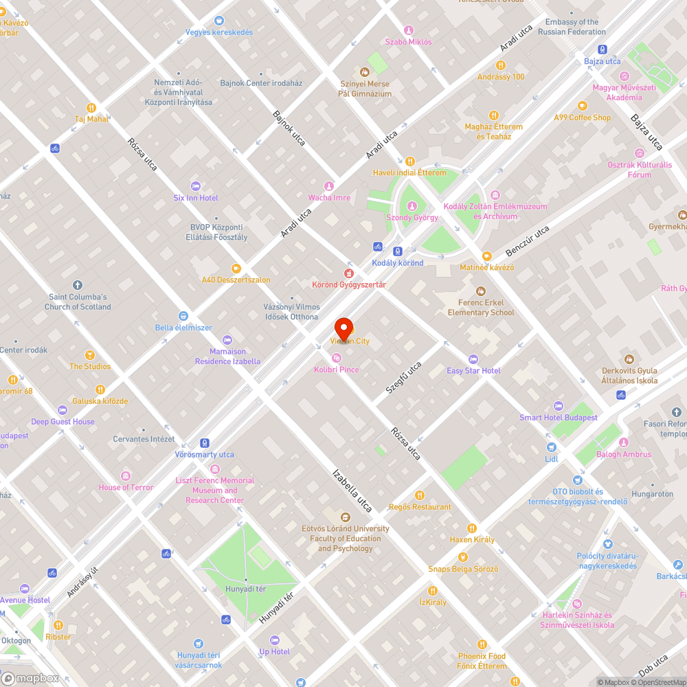 Beszakadt csatornafedél a járdán bejelentés helye