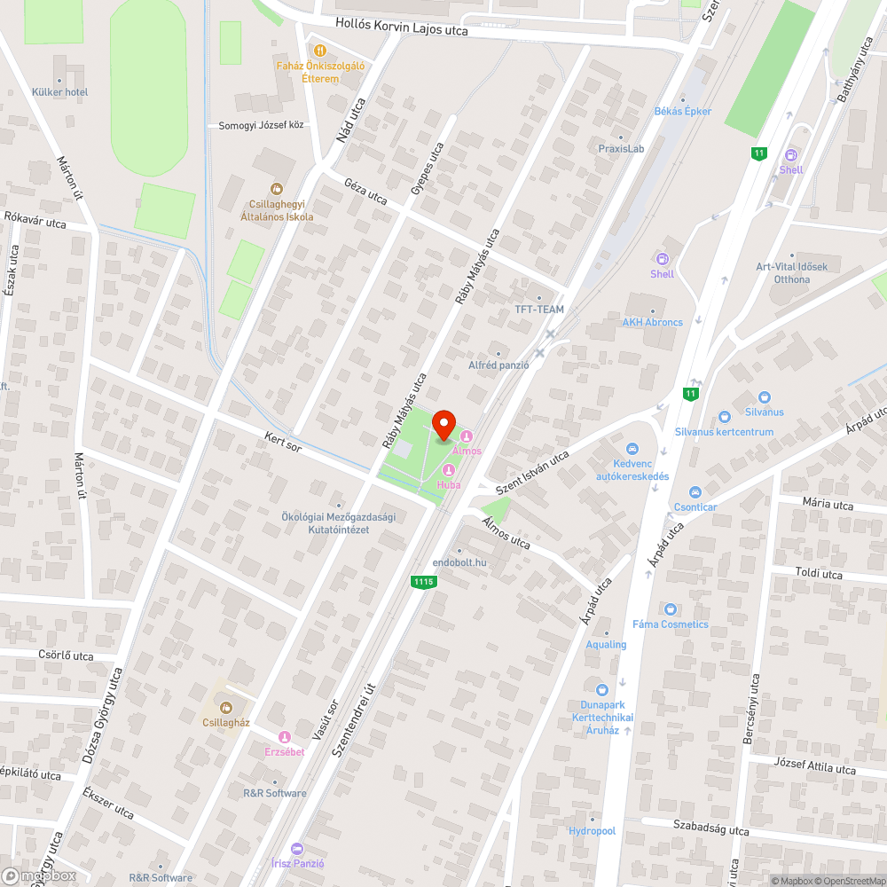 Petőfi tér - Országzászló emlékmű kőoszlopa megrongálva bejelentés helye