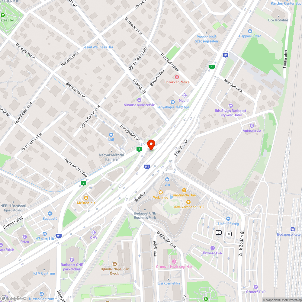 Graffitis, firkás fal és kerítés, összematricázott tábla bejelentés helye