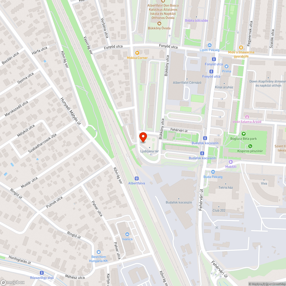 Régi utasváró, rozoga BKV épület és jegyautómata hiány bejelentés helye