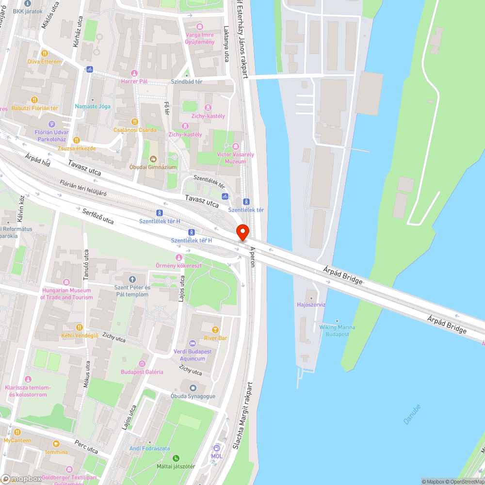 Megdőlt megálló tábla bejelentés helye