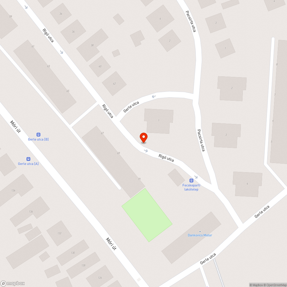 Egyre növekvő kátyú tenger a Rigó utcában bejelentés helye