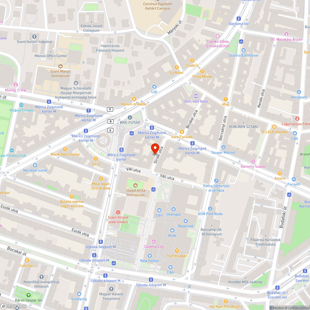 Nagyméretű lyuk a fedlapon bejelentés helye