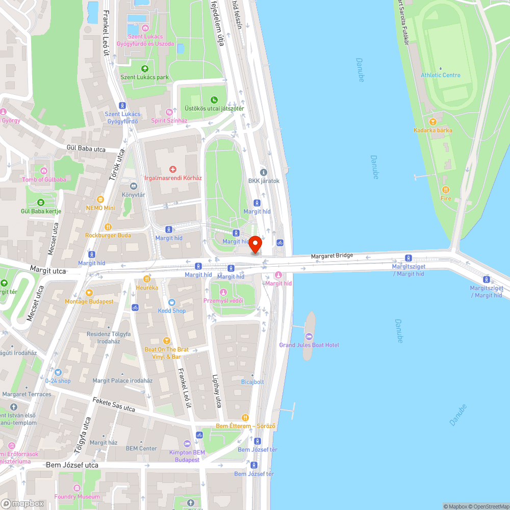 Graffitik a Margit híd budai hídfőjénél ismét bejelentés helye