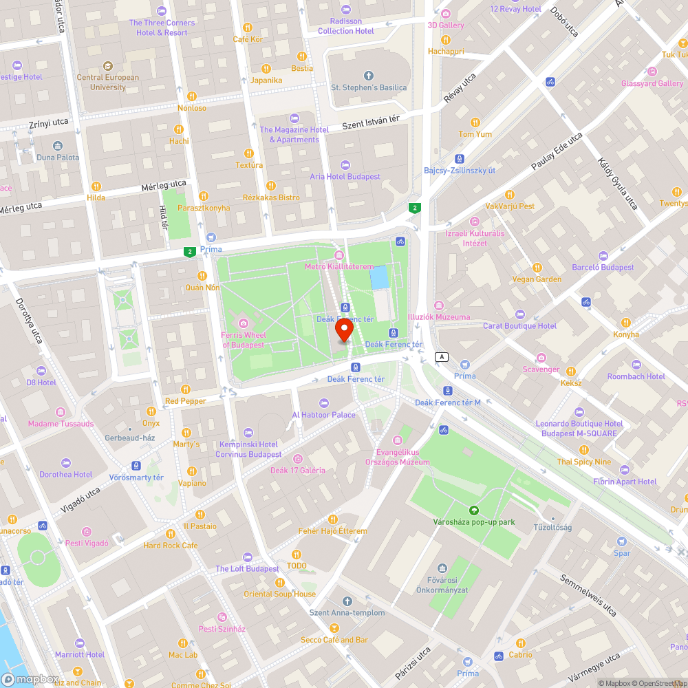 Reklám molino után otthagyott kőlapok a bokorban. bejelentés helye