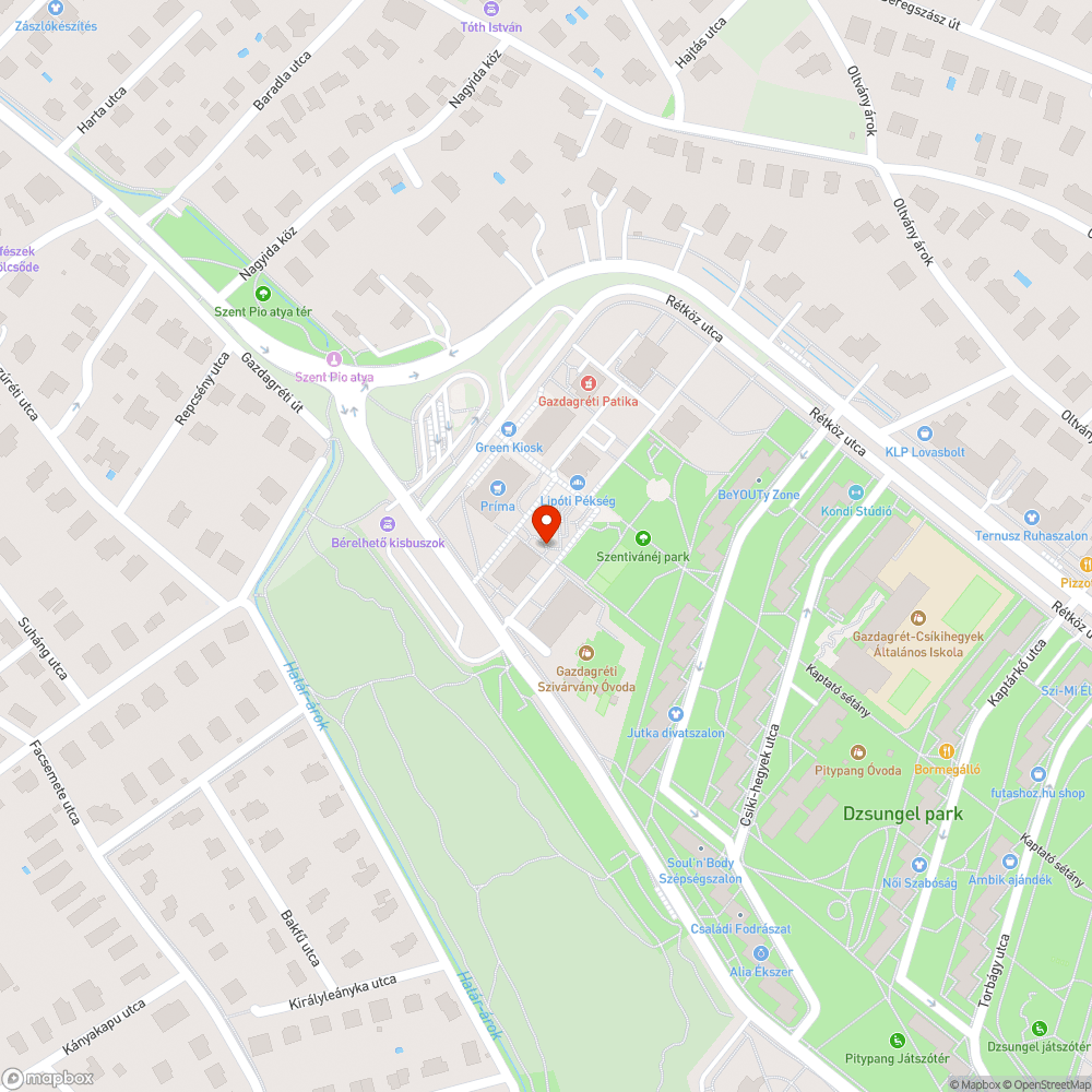 Lécek a füvön, balesetveszélyes járda bejelentés helye