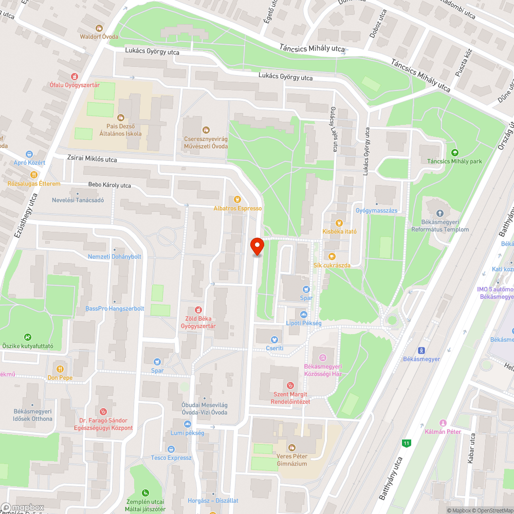 Elhagyott autó a parkolóban bejelentés helye