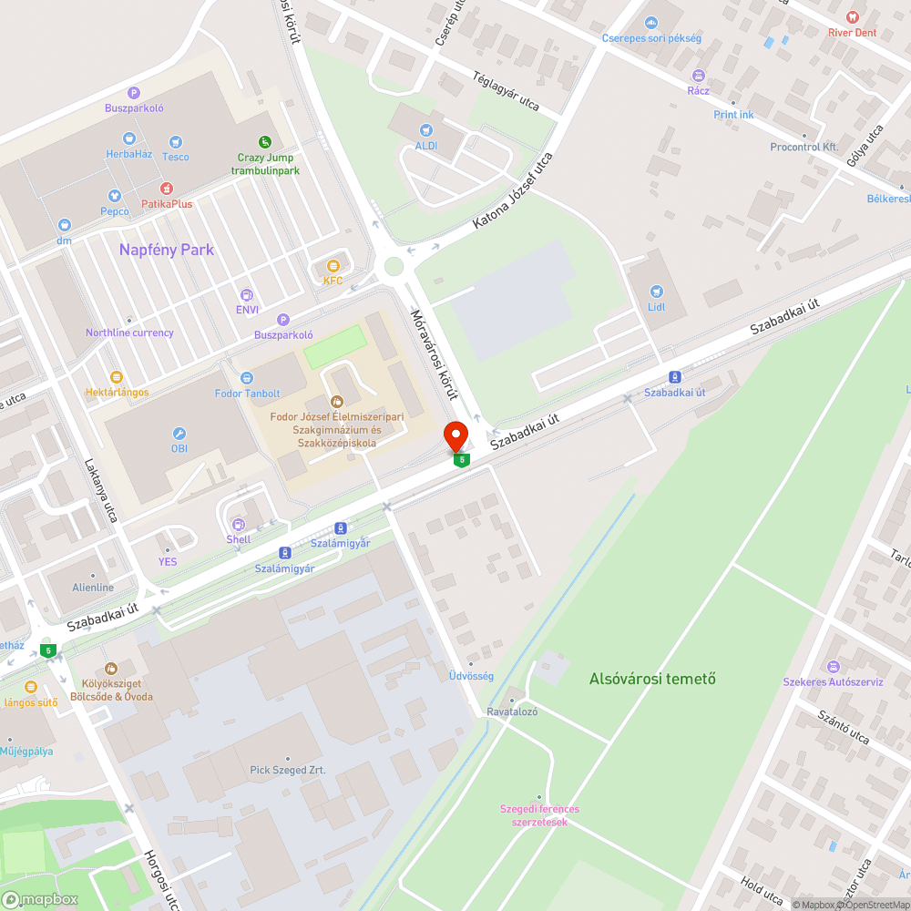 Megdöntött, kopott oszlopok bejelentés helye