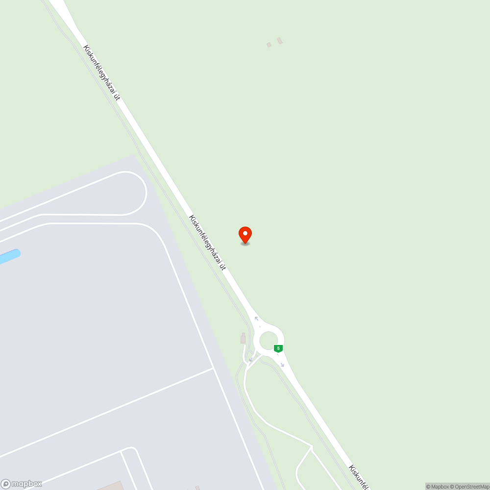 Kettétört lámpaoszlop az 5. sz. főút mellett bejelentés helye