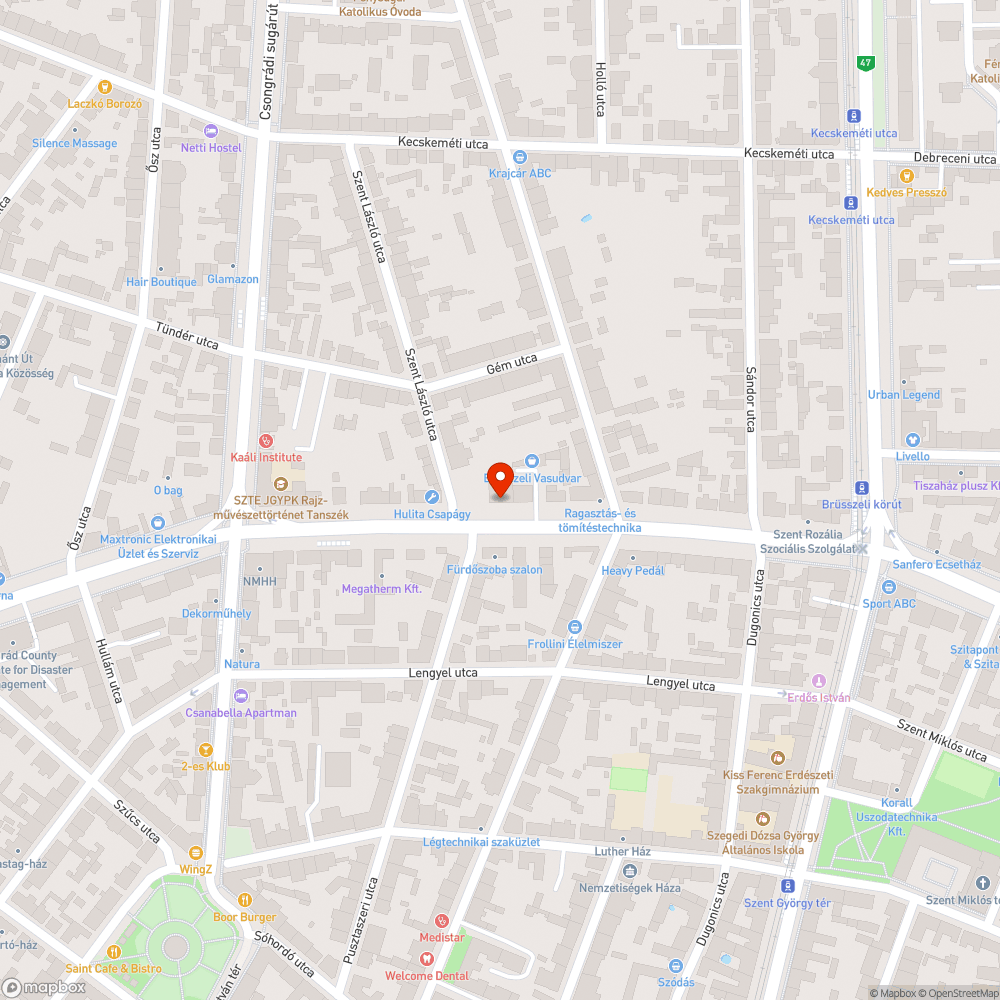 Szerelődoboz fedele felfeszítve, megdrótozva bejelentés helye