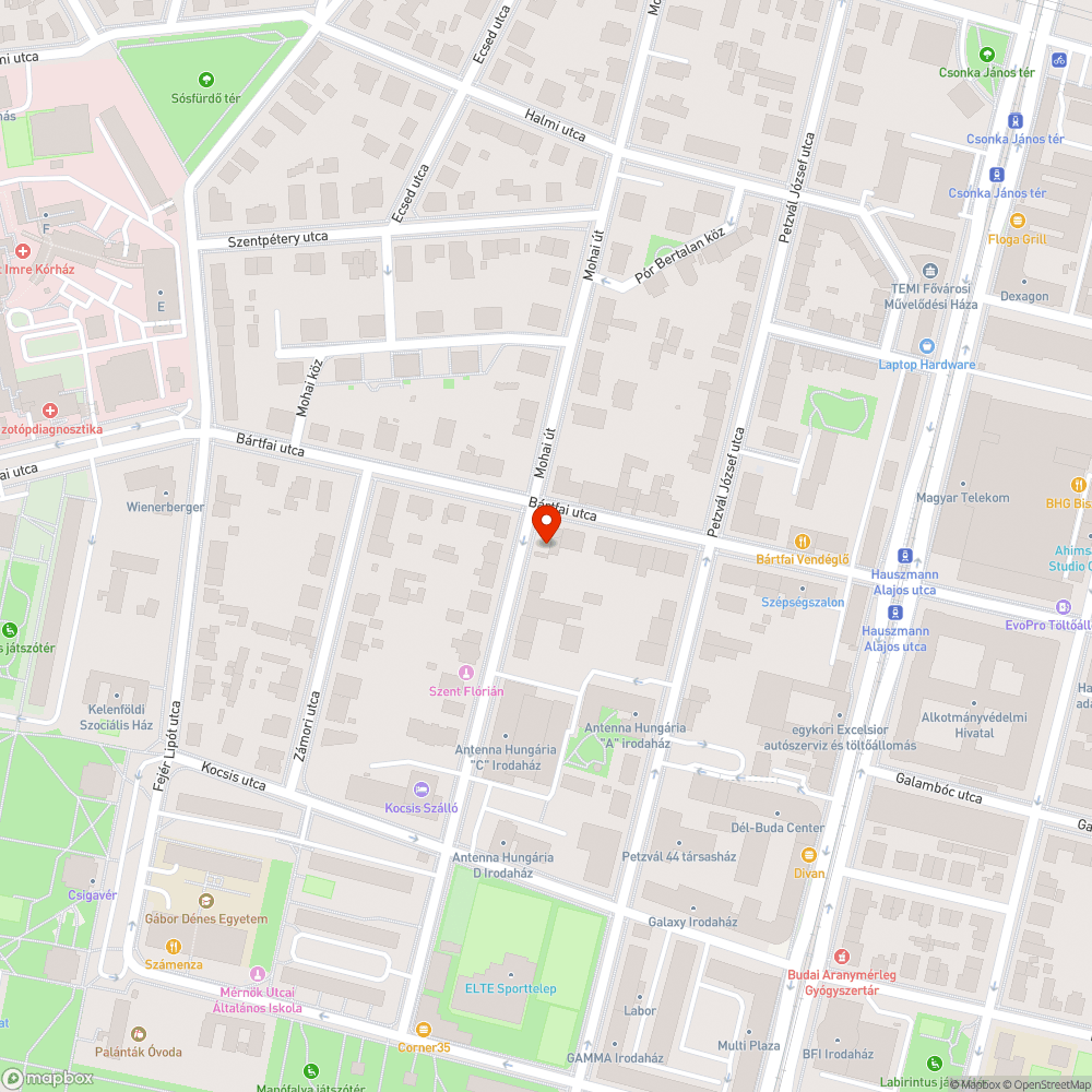 Elhagyott autó hetek óta parkol bejelentés helye